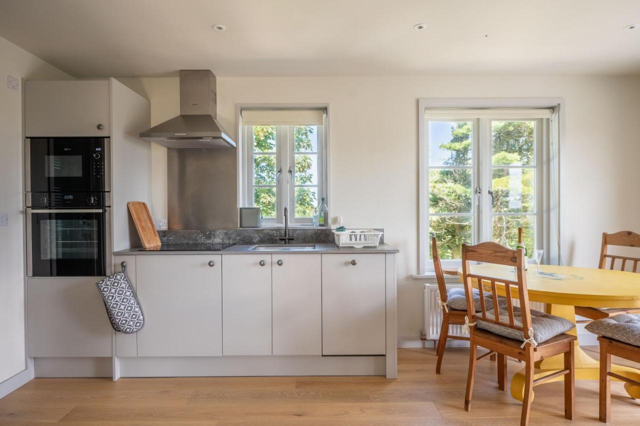 Converted Hay-Loft With Stunning Countryside Views Haverfordwest Extérieur photo